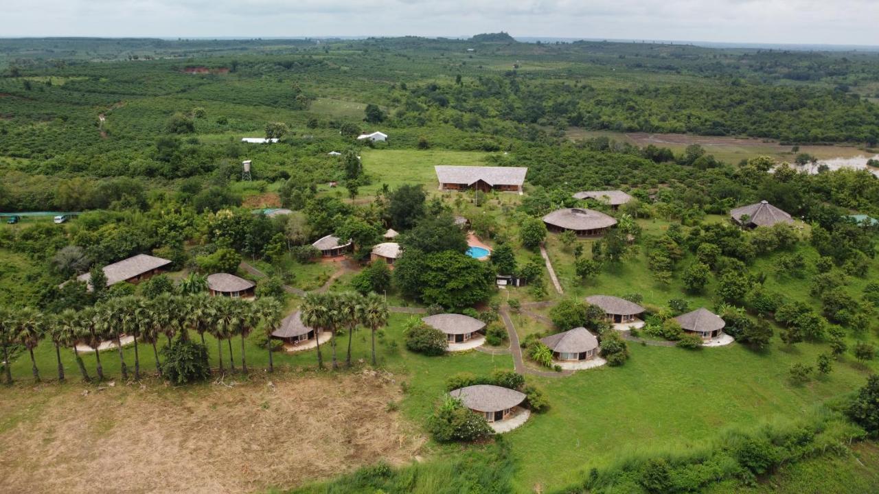 Hanchey Bamboo Resort Kampong Cham Bagian luar foto