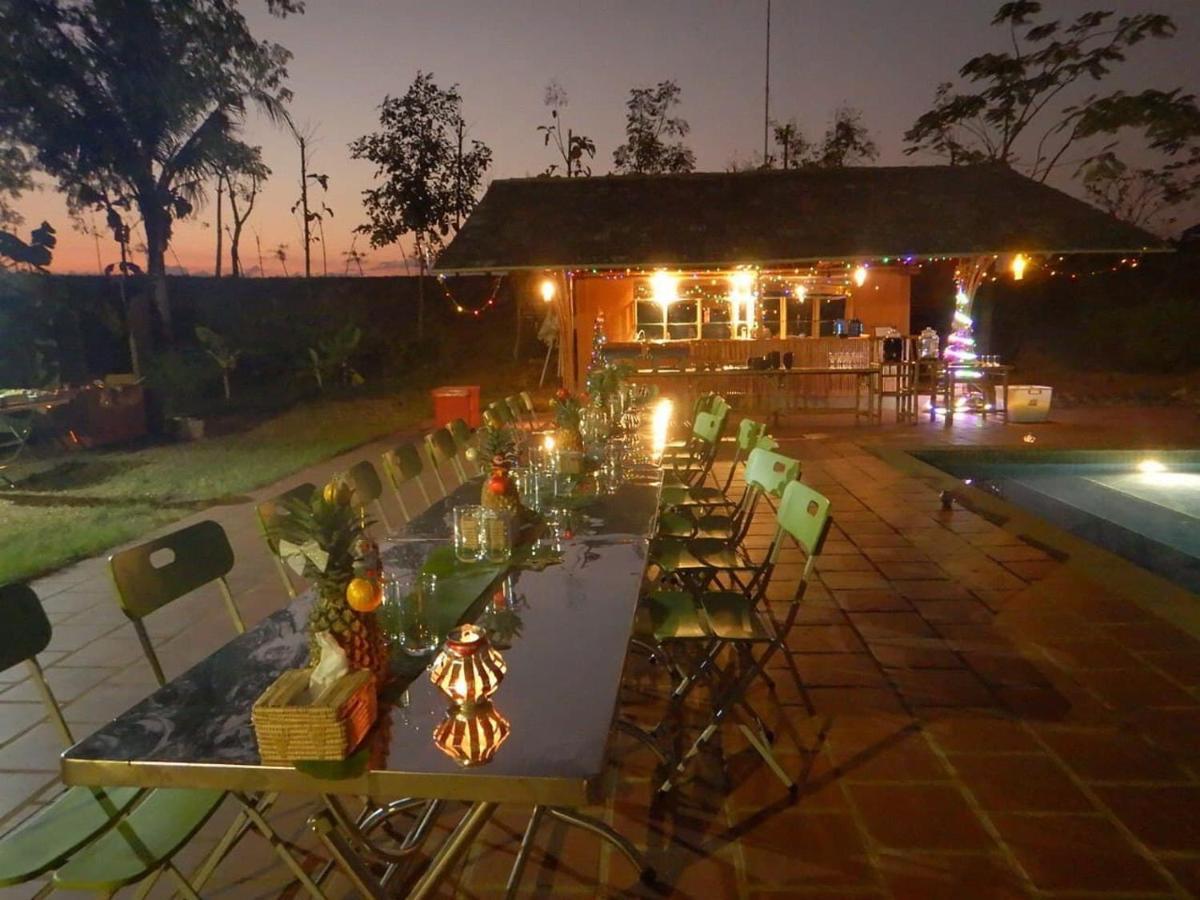 Hanchey Bamboo Resort Kampong Cham Bagian luar foto