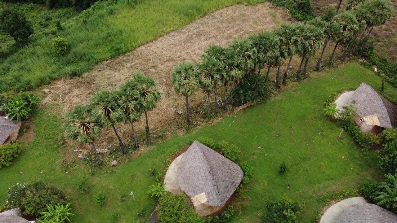 Hanchey Bamboo Resort Kampong Cham Bagian luar foto