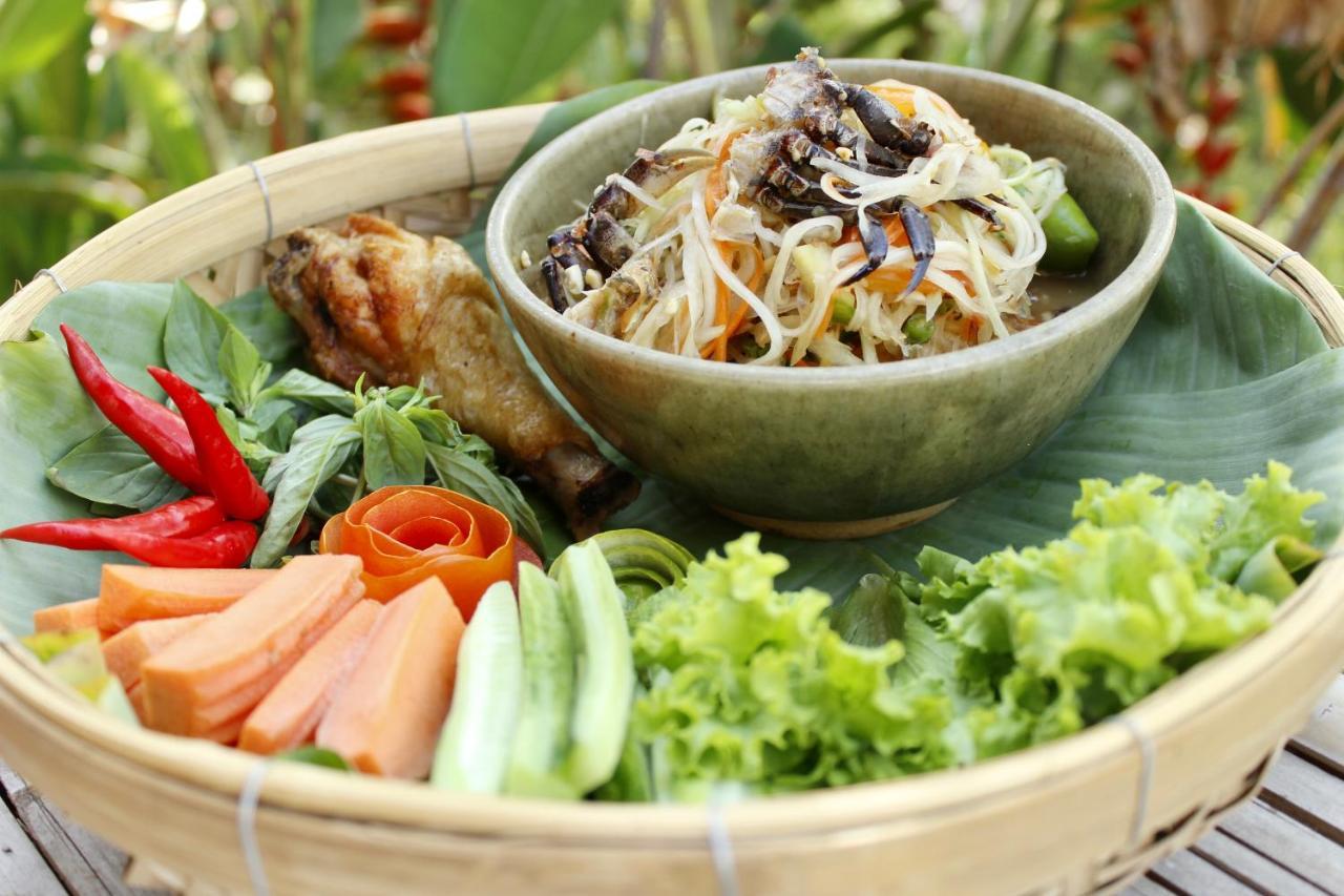 Hanchey Bamboo Resort Kampong Cham Bagian luar foto