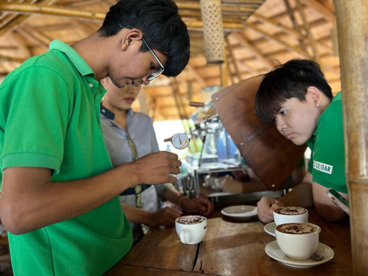 Hanchey Bamboo Resort Kampong Cham Bagian luar foto