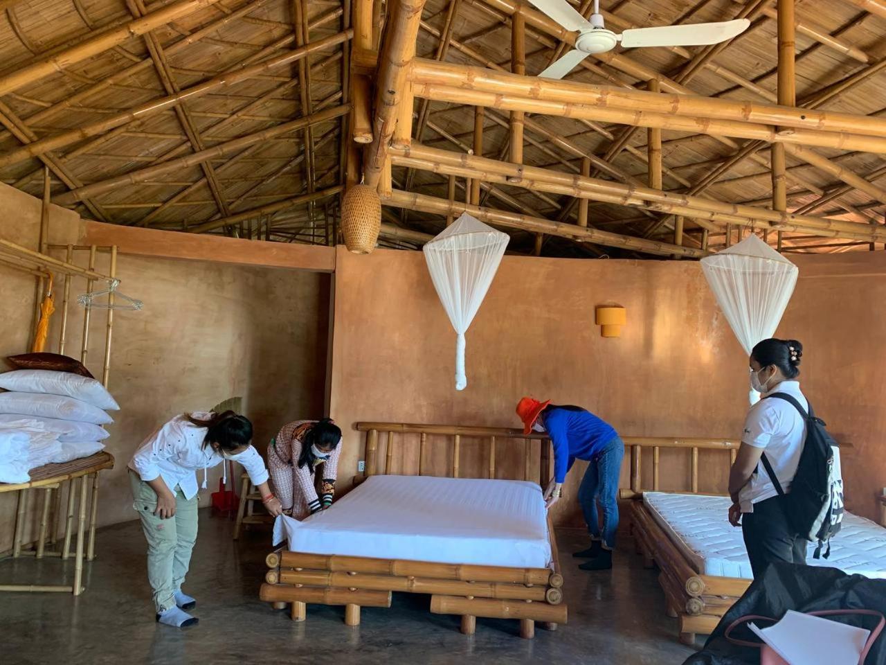 Hanchey Bamboo Resort Kampong Cham Bagian luar foto