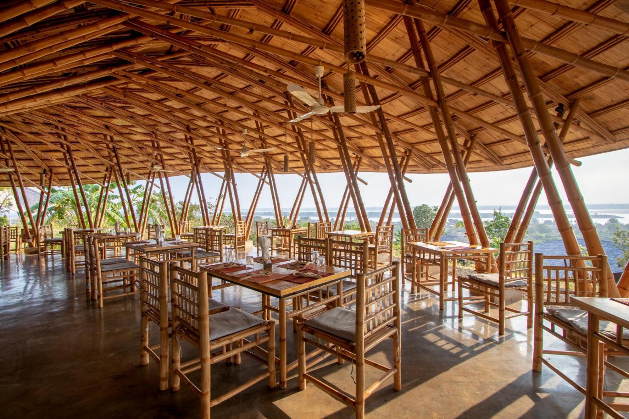 Hanchey Bamboo Resort Kampong Cham Bagian luar foto