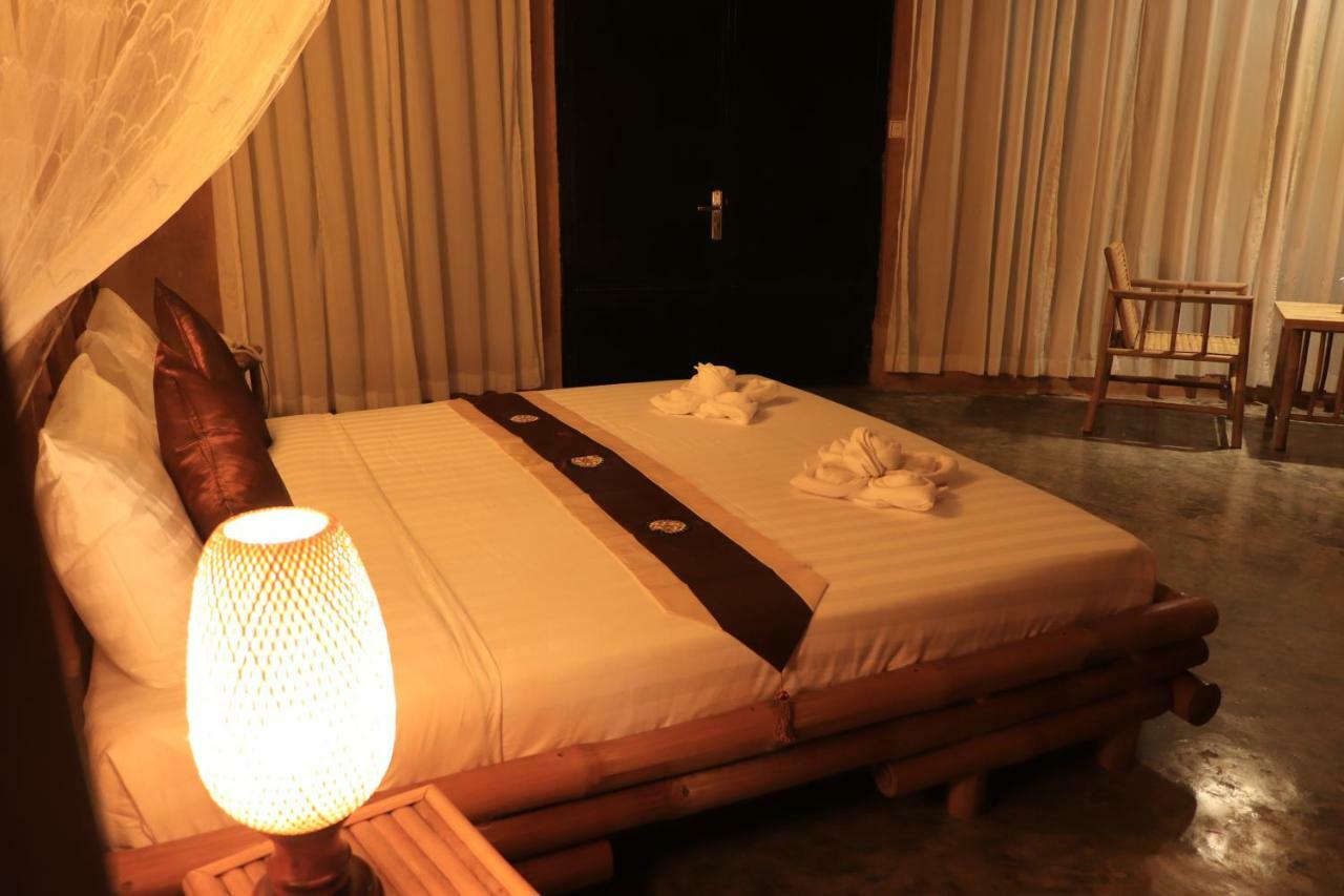 Hanchey Bamboo Resort Kampong Cham Bagian luar foto